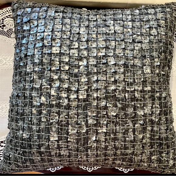 Accent pillow 14” x 14” With Hand Sewn Shells - Picture 4 of 6